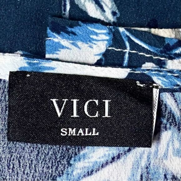 Vici Blue And White Floral wrap Maxi Dress V neck Small - Picture 9 of 12